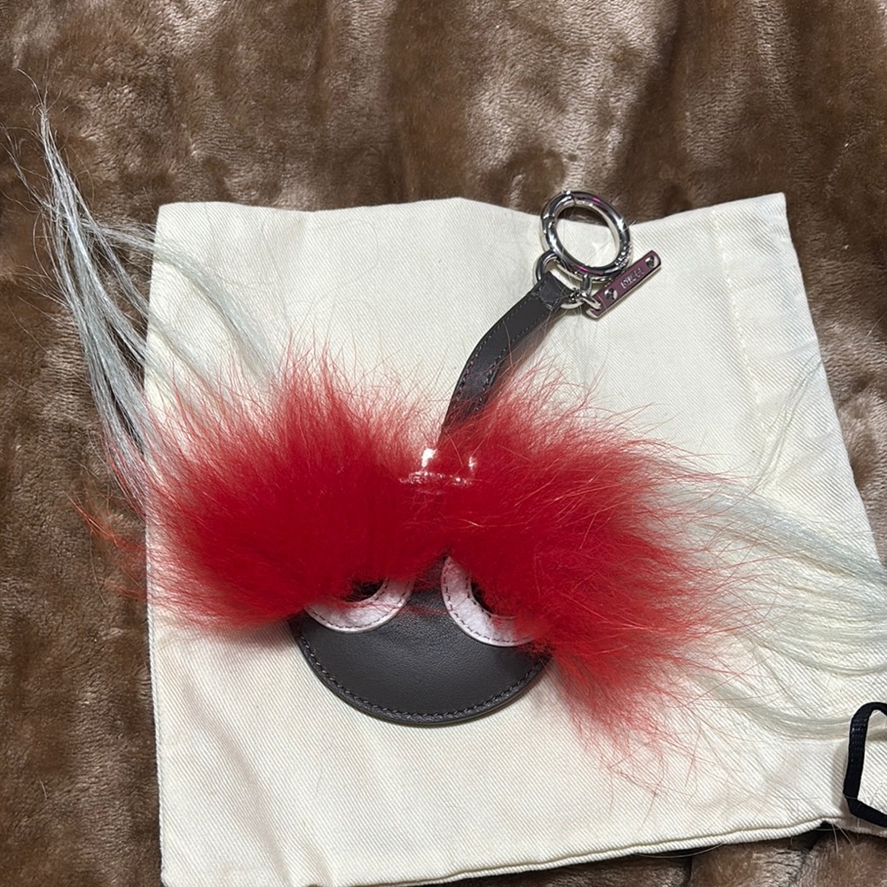 Auth FENDI Monster Charm Compact Mirror Gray/Red Leather/Fur/Silvertone e59850g